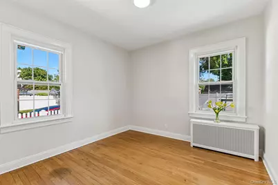 70 Paul Avenue, New Hyde Park, NY 11040 - Photo 16