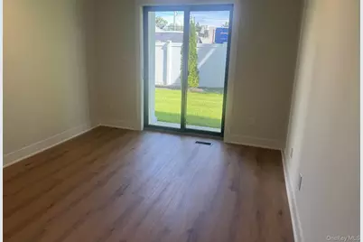161 Union Avenue #16, Lynbrook, NY 11563 - Photo 12
