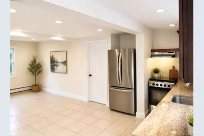3 Carlisle Place #2, Yonkers, NY 10701 - Photo 4