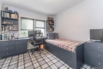 616 Woodmere Boulevard, Woodmere, NY 11598 - Photo 20