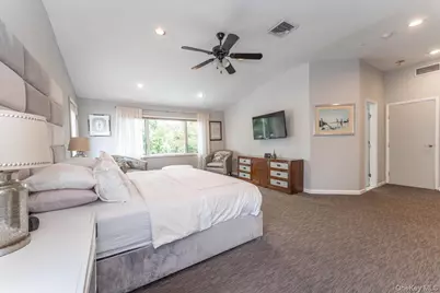 616 Woodmere Boulevard, Woodmere, NY 11598 - Photo 14