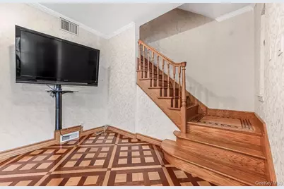 105-38 65th Rd, Forest Hills, NY 11375 - Photo 8