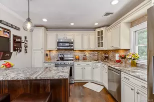 22 Sycamore Ln, Commack, NY 11725 - Photo 18