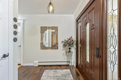 22 Sycamore Lane, Commack, NY 11725 - Photo 6