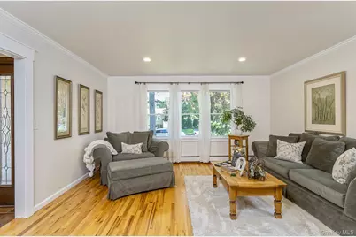 22 Sycamore Lane, Commack, NY 11725 - Photo 8