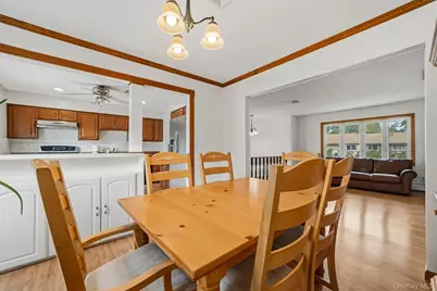 2 Maple Avenue, Orangeburg, NY 10962 - Photo 14