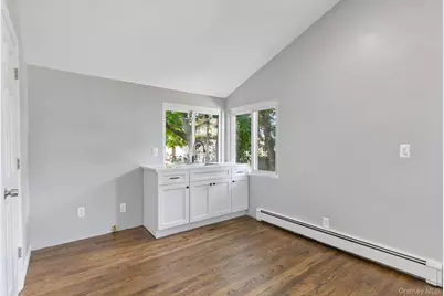 322 Barleau, Brentwood, NY 11717 - Photo 12