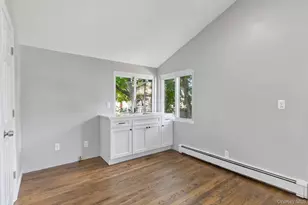 322 Barleau, Brentwood, NY 11717 - Photo 12