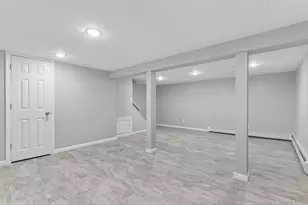 322 Barleau, Brentwood, NY 11717 - Photo 18