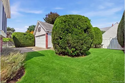 73 Chestnut Avenue, Floral Park, NY 11001 - Photo 34