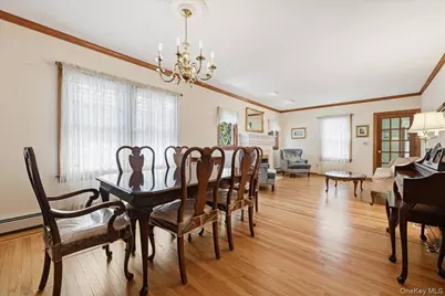 73 Chestnut Avenue, Floral Park, NY 11001 - Photo 10