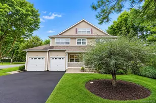 51 Deer Valley Dr, Nesconset, NY 11767 - Photo 2