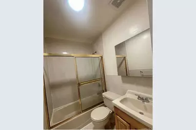 71-28 66th Road, Middle Village, NY 11379 - Photo 8