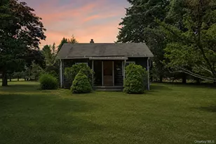 35 Spinner Ln, East Hampton, NY 11937 - Photo 2