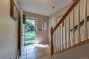 40 Golf Club Cir, Manorville, NY 11949 - Photo 2