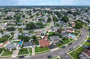 60 Academy Ln, Levittown, NY 11756 - Photo 6