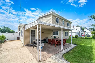 60 Academy Lane, Levittown, NY 11756 - Photo 38