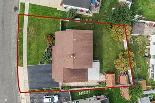 60 Academy Ln, Levittown, NY 11756 - Photo 10