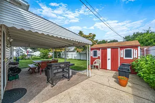 60 Academy Ln, Levittown, NY 11756 - Photo 12