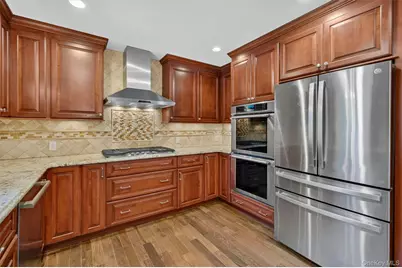 88 Pines Bridge Road, Mount Kisco, NY 10549 - Photo 14