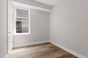 910 E 226th St, Bronx, NY 10466 - Photo 10