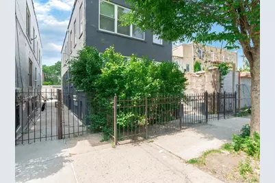 910 E 226th Street, Bronx, NY 10466 - Photo 2