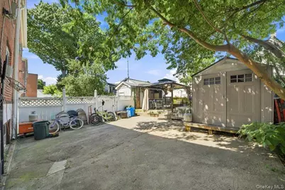 235 E 237th Street, Bronx, NY 10470 - Photo 4