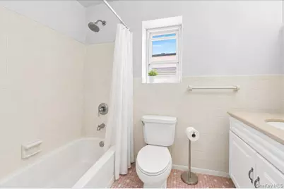 235 E 237th Street, Bronx, NY 10470 - Photo 18