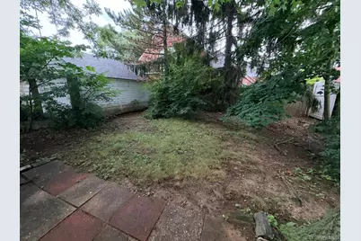2284 Wynsum Avenue, Merrick, NY 11566 - Photo 10