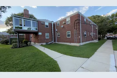 74-15 255th #B-2, Glen Oaks, NY 11004 - Photo 6