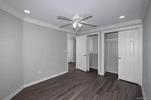 3705 Townhouse Dr, Coram, NY 11727 - Photo 8