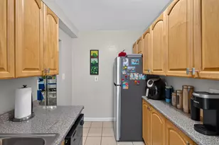 36 Cathedral Ave, Hempstead, NY 11550 - Photo 12