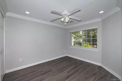4003 Townhouse Drive #4003, Coram, NY 11727 - Photo 4
