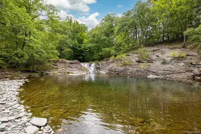 61 Woodland Falls Road, Saugerties, NY 12477 - Photo 4