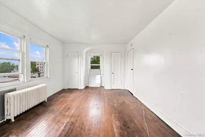 461 S 1st Avenue, Mount Vernon, NY 10550 - Photo 8