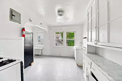 461 S 1st Avenue, Mount Vernon, NY 10550 - Photo 14