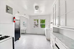 461 S 1st Ave, Mount Vernon, NY 10550 - Photo 14