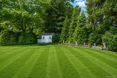 19 Ridgeley Road, Smithtown, NY 11787 - Photo 40