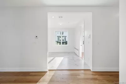 466 W Central Avenue #212, Monsey, NY 10977 - Photo 4