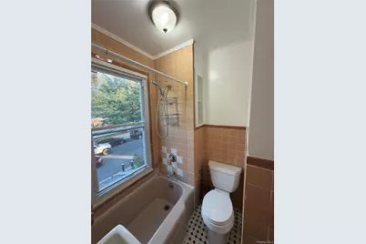 4529 Carpenter Avenue, Bronx, NY 10470 - Photo 18