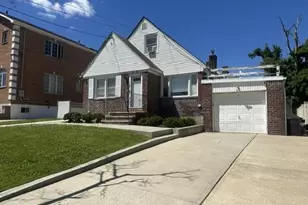 28-52 215th Pl, Bayside, NY 11360 - Photo 2