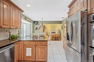 16 Jesse Way, Mount Sinai, NY 11766 - Photo 18