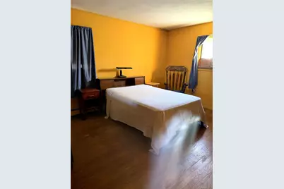 916 Park Avenue, Westbury, NY 11590 - Photo 10