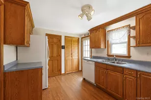 2600 Boisseau Ave, Southold, NY 11971 - Photo 14