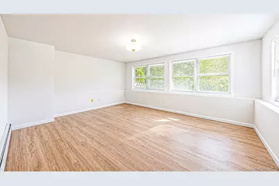 136 Woodhull Road, Huntington, NY 11743 - Photo 18