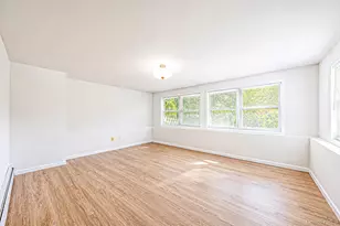 136 Woodhull Rd, Huntington, NY 11743 - Photo 18