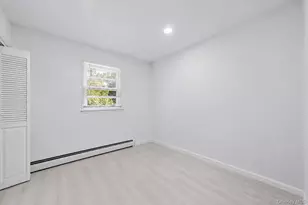 136 Woodhull Rd, Huntington, NY 11743 - Photo 14