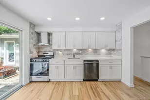 136 Woodhull Rd, Huntington, NY 11743 - Photo 6