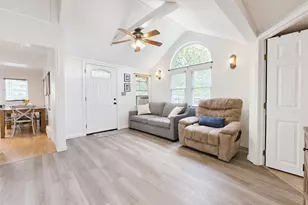18 Oceanview Ave, Farmingville, NY 11738 - Photo 4