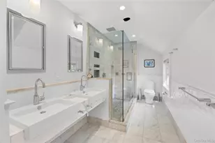 18 Grn Mdw Ln, Huntington, NY 11743 - Photo 26